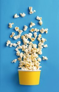 Bild: verstreutes Popcorn